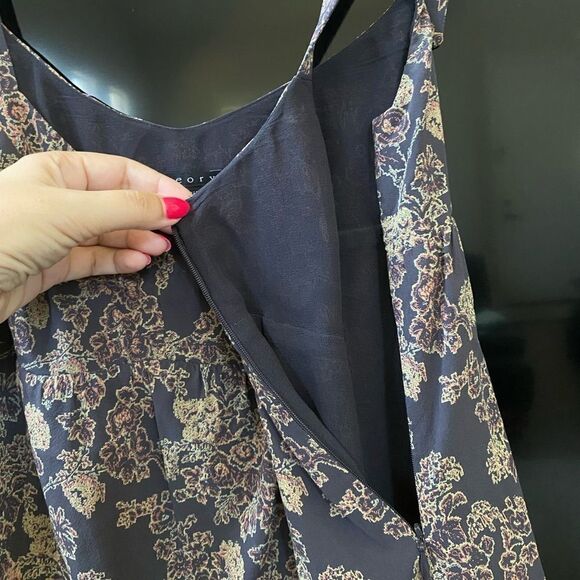 Theory Gray Silk Tank Top Blouse Floral Print, Size SP - Picture 4 of 8